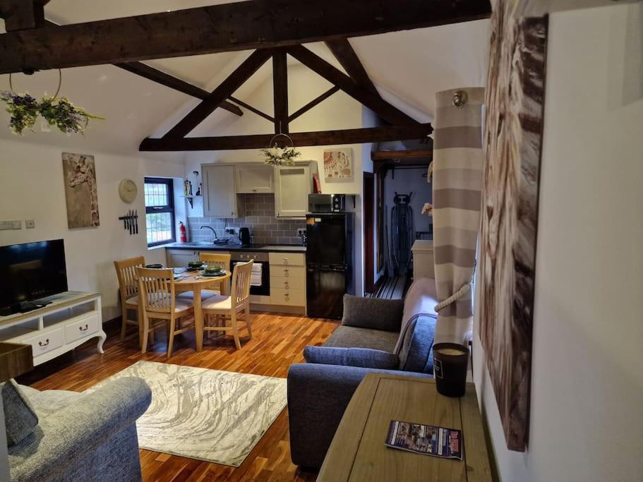 Joiners Arms - Studio Apartments Маркет-Дрейтон Экстерьер фото