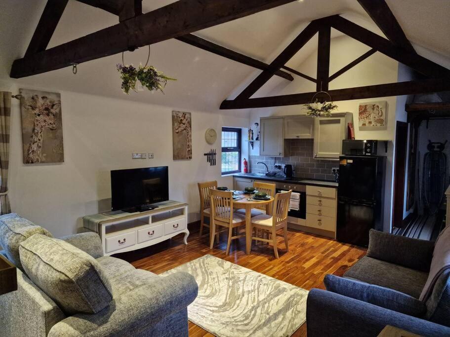 Joiners Arms - Studio Apartments Маркет-Дрейтон Экстерьер фото
